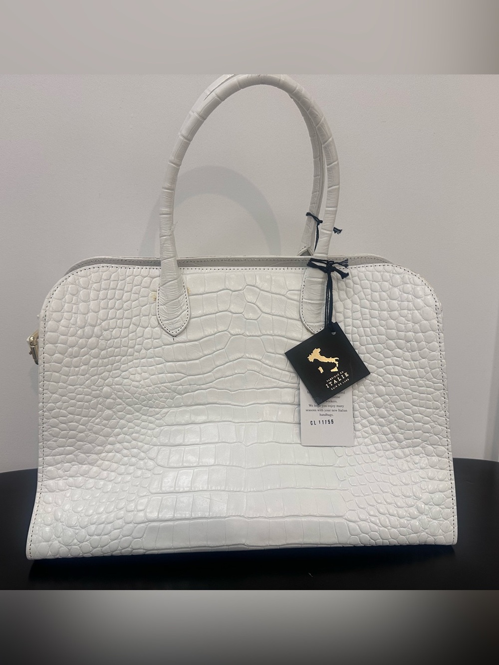NWT Claudia Firenze Leather Purse